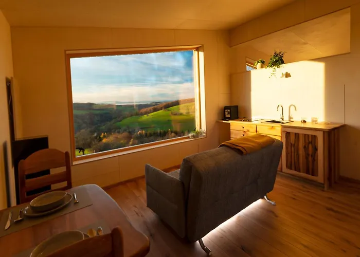 Ein Elsbeer Mitten In Der